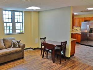 Residential-Coordinator's-Apartment-Blacksburg-Virginia